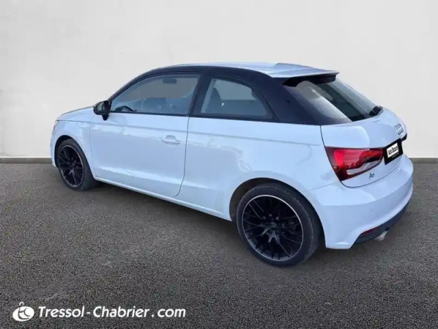 Audi A1 sportback 1.0 tfsi ultra 95 midnight series — photo 30