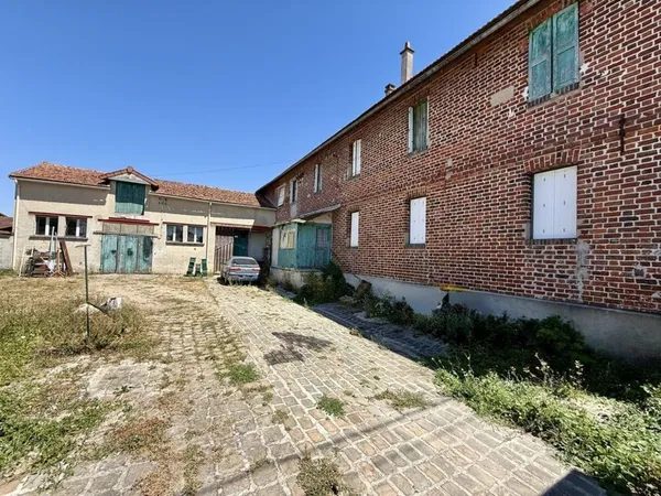 Ancienne laiterie à fort potentiel - Proche