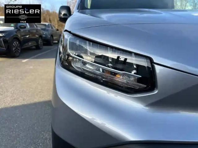 Toyota Proace city medium 1.5l 130 d-4d bva — photo 44