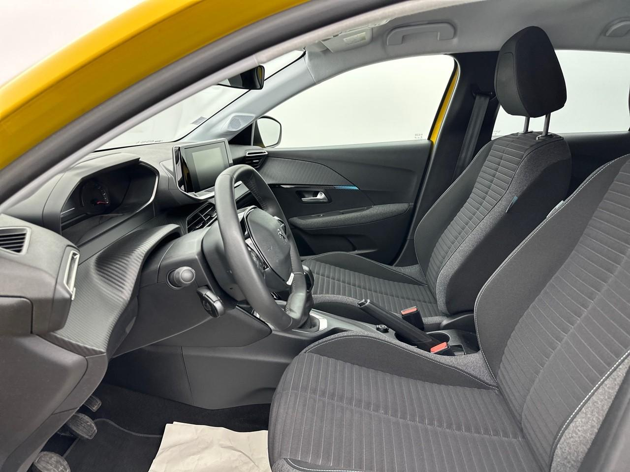 Peugeot 208 puretech 75 s&s bvm5 style — photo 9