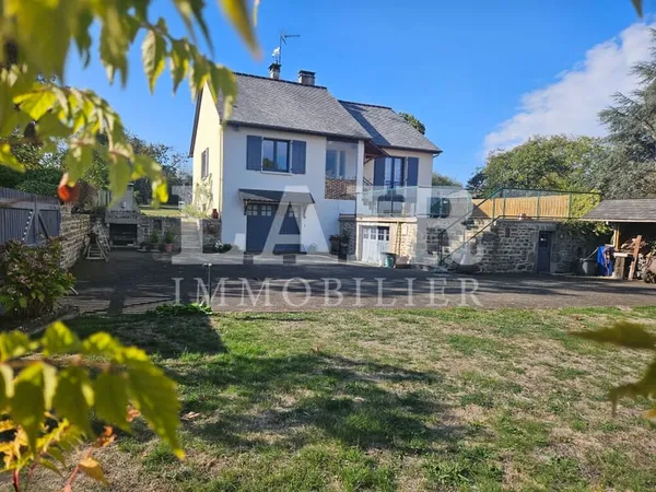 A vendre pavillon sur sous-sol complet avec terrain, à deux pas des commerces - P15771