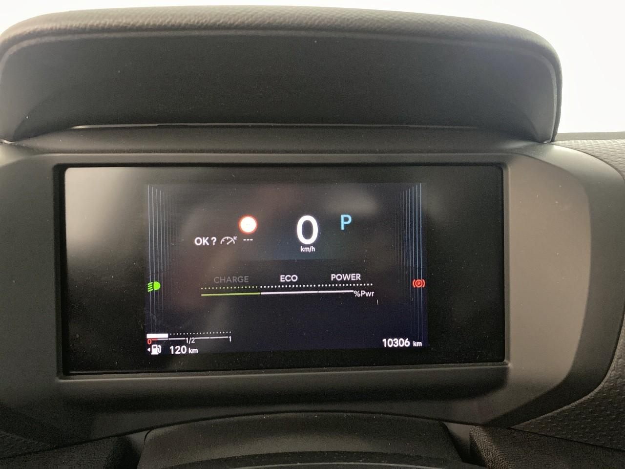 Citroën C4 hybride 136 e-dcs6 plus — photo 13