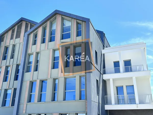 Local professionnel 227 m²