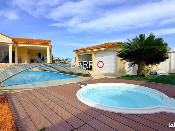 Villa 5 pièces 182 m²