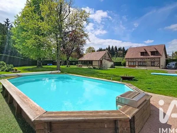 Maison 13 pièces 221 m²