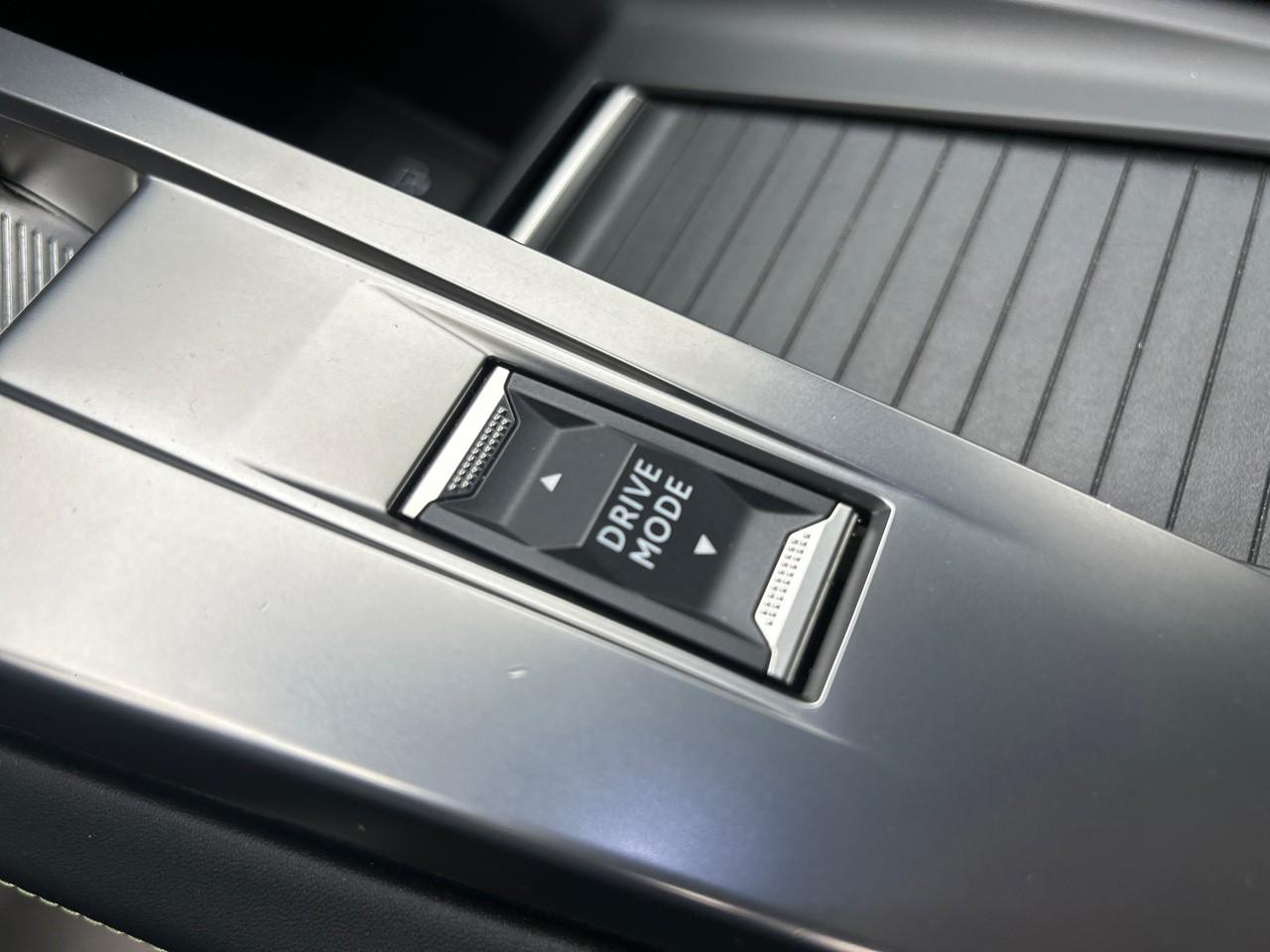 Peugeot 308 phev 225 e-eat8 gt — photo 18