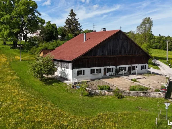 Ferme 10 pièces 210 m²