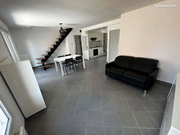 Maison semi plain pied récente
