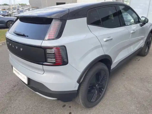 Volvo Ex30 cross country twin performance 428 ch 1edt — photo 10