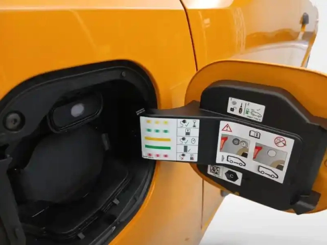 Renault Twingo e-tech electric authentic r80 achat intégral — photo 115