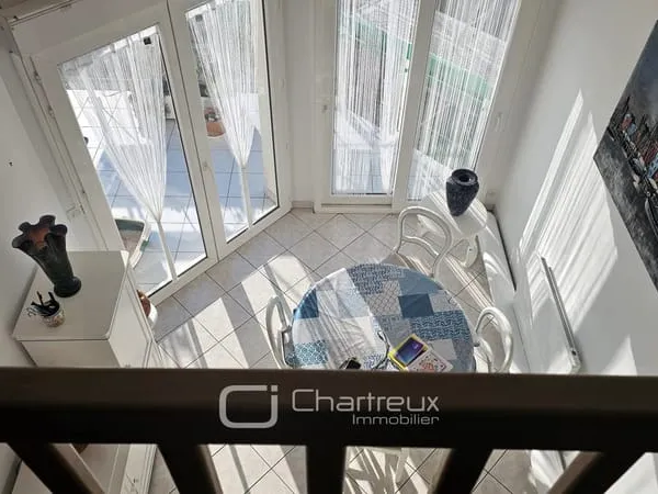 APPARTEMENT VUE MER