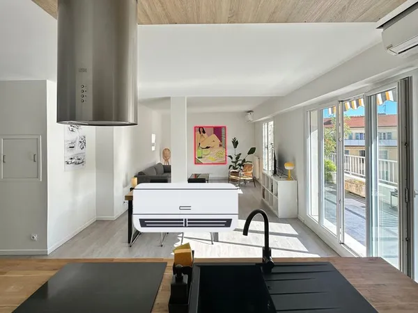 Appartement 3 ch. Pour étudiantes libre 1 janvier 2027
