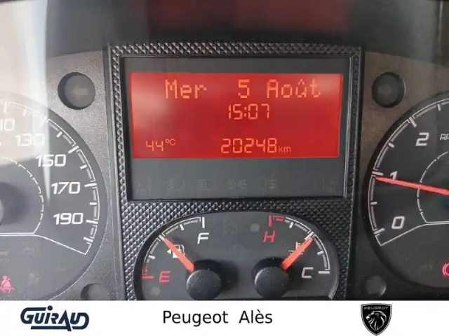 Peugeot Boxer tole 3.3 t l2h2 bluehdi 140 s&amp;s bvm6 — photo 22
