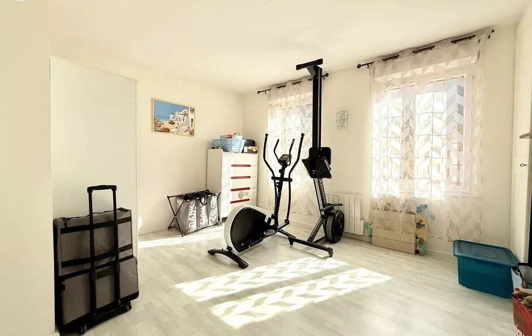 Photo 11