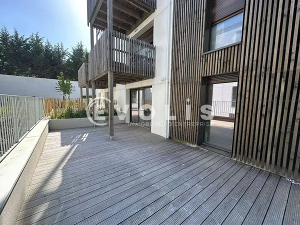 Local 171 m²