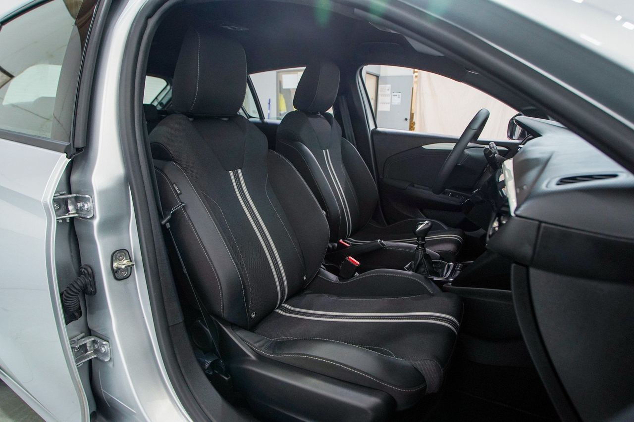 Opel Corsa — photo 14