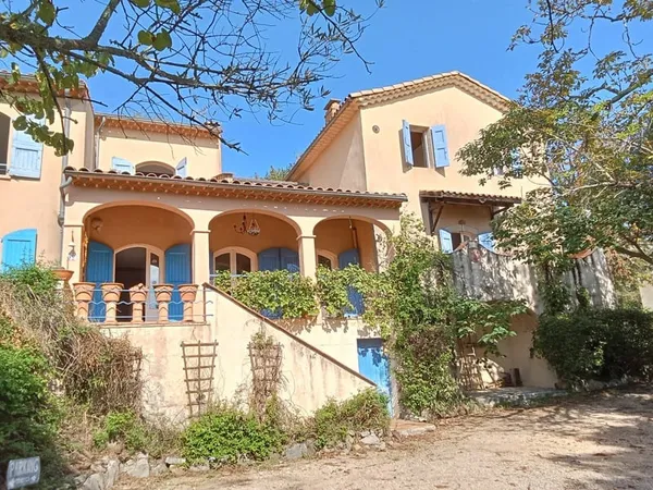 Hôtellerie et restauration Vente Monoblet 12p 376m² 514500€