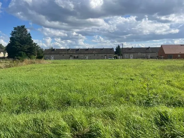 Terrain 837 m²