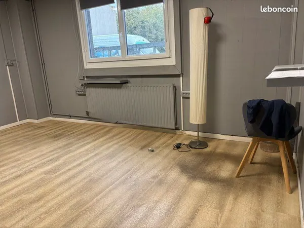 À louer bureau de 18,5 m2 dans la PANEF