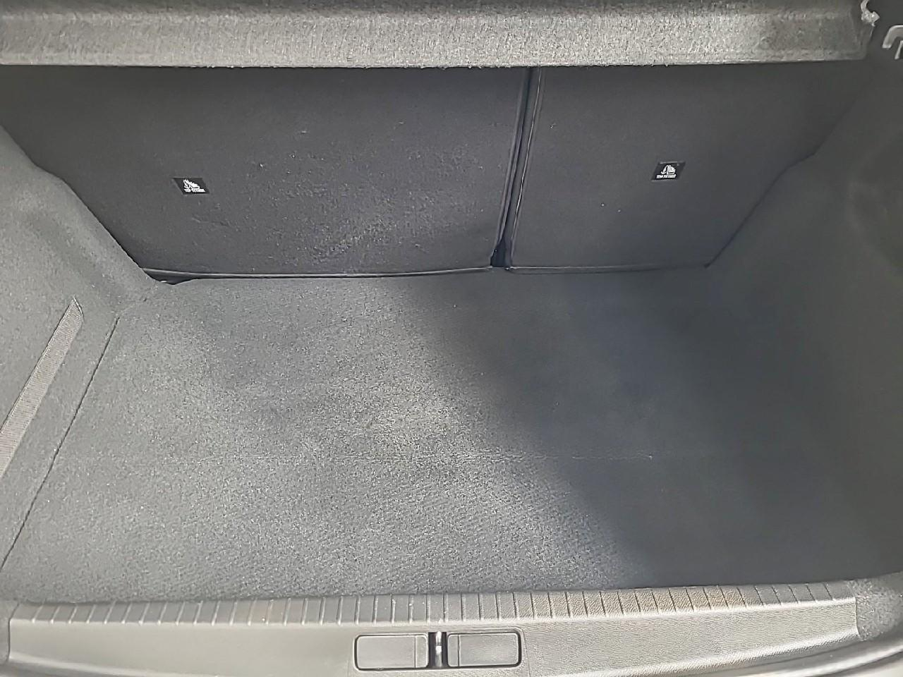 Peugeot 208 puretech 100 s&s allure business — photo 14