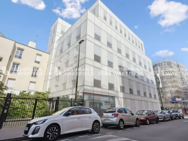 Bureaux 1742 m²