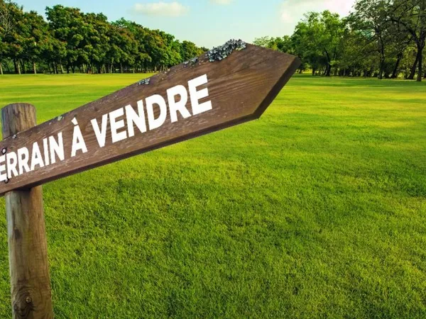 Terrain 1300 m²