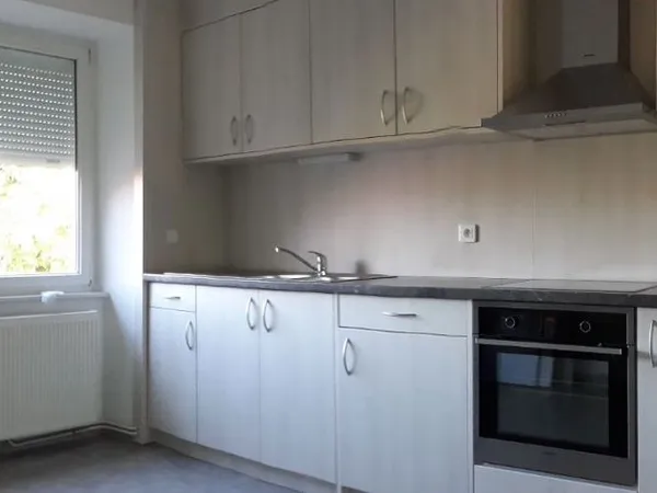 Appartement 3 pièces de 84 m² à Adamswiller