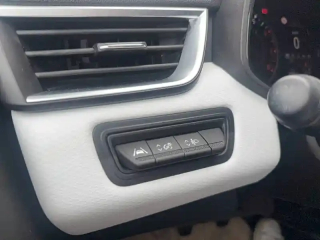 Renault Clio tce 90 — photo 31