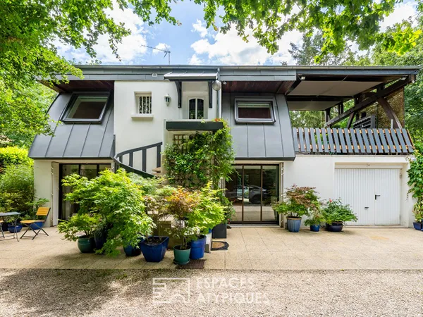 La maison atypique d'architecte avec piscine et jardin sans vis-à-vis