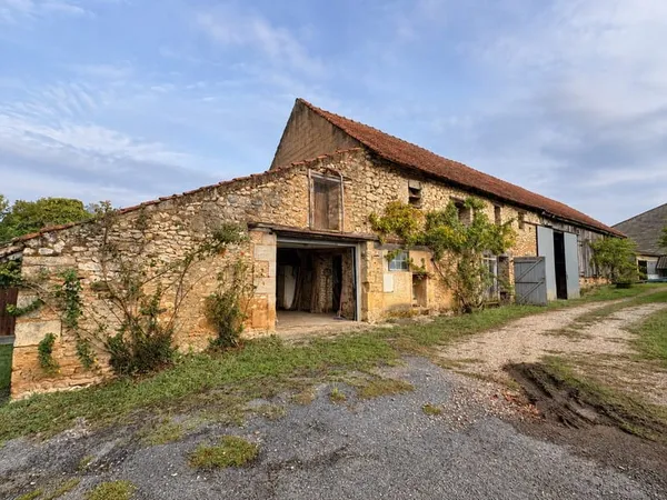Ensemble foncier et immobilier à vocation agricole Communes