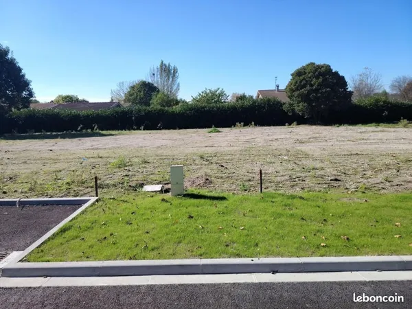 Terrain 811 m² Saint Magne