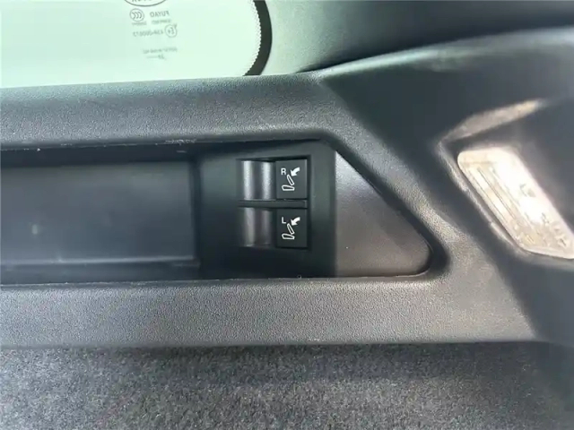 Land Rover Discovery Sport mark vii p300e phev awd bva — photo 29