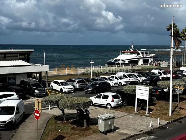 Local commercial 25 m² SAINT FRANCOIS