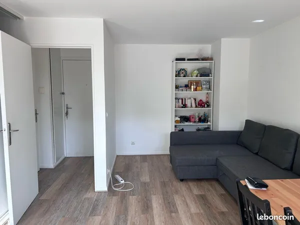 Studio meublé 27 m² - Suresnes - Parking inclus