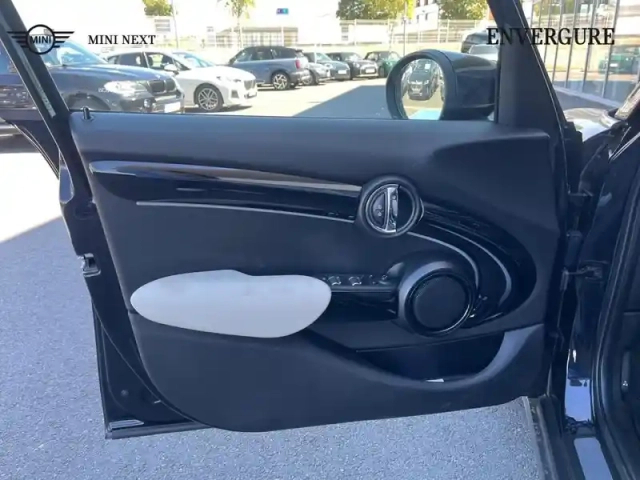Mini Mini 5 portes cooper 136ch edition premium plus bva7 — photo 24