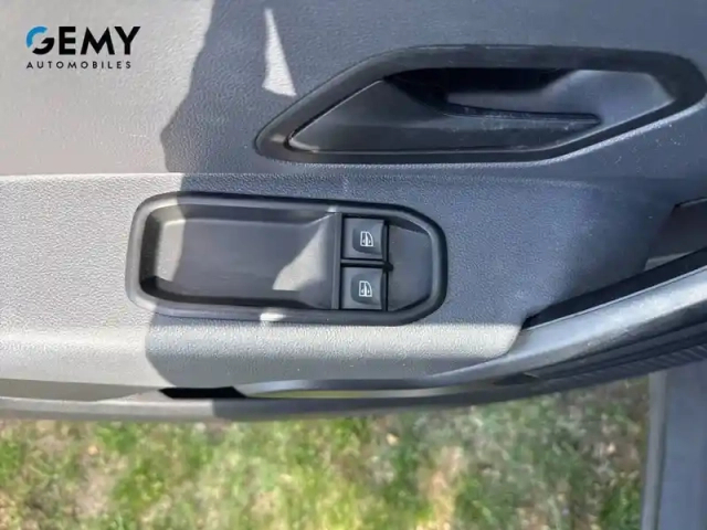 Dacia Duster eco-g 100 4x2 — photo 19