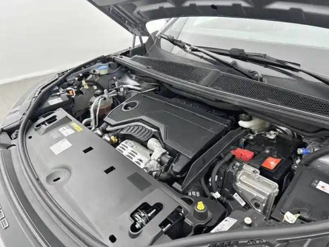 Peugeot 3008 hybrid 145 e-dcs6 — photo 40