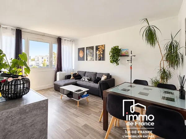 Appartement Gagny 4 pièces 70,02 m2 2 minutes à pied de la gare du Chenay-Gagny