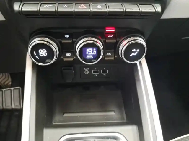 Renault Clio tce 90 — photo 37