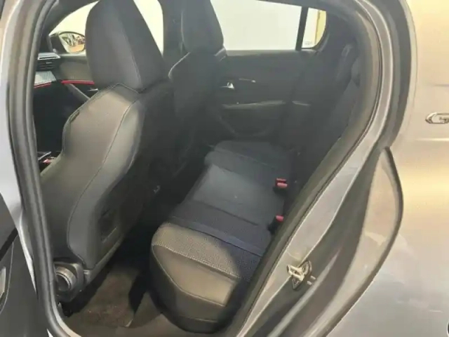 Peugeot 208 1.2 100 gt gps / carplay / fullled / camera 180 / — photo 12