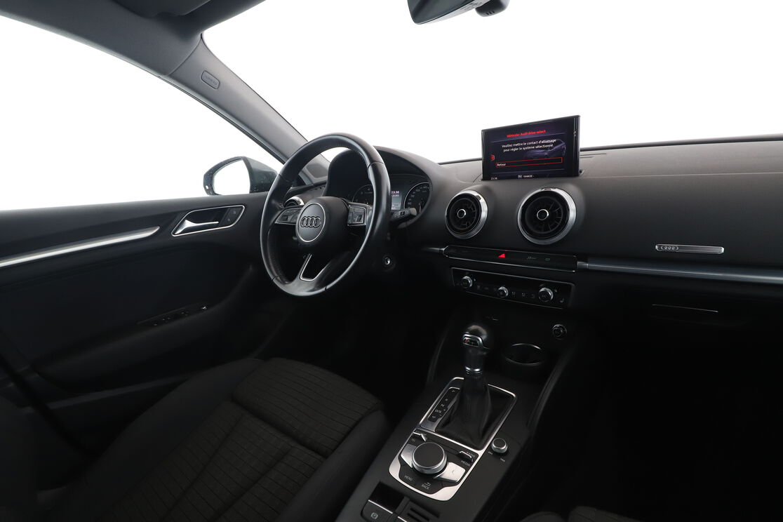 Audi A3 Sportback 35 TDI Sport S Tronic 7 — photo 12