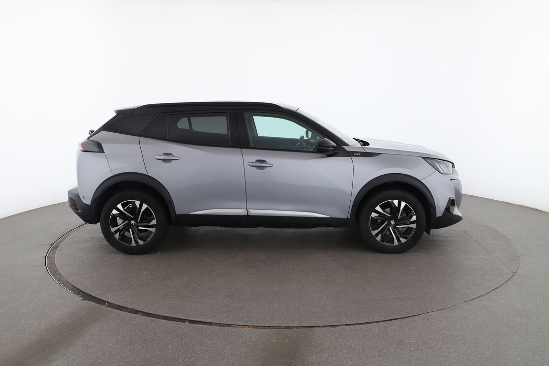 Peugeot 2008 1.2 PureTech GT EAT8 — photo 6