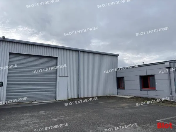 Entrepôt 350 m²