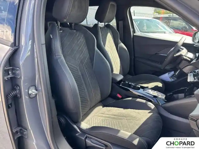 Peugeot 2008 hybrid 145 ch e-dcs6 — photo 21