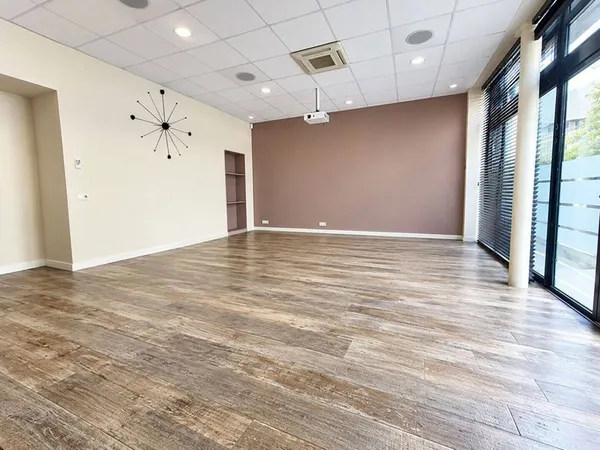 Bureaux 71 m²