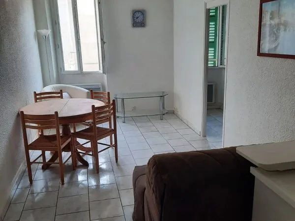 Appart F2 à louer Collobrieres