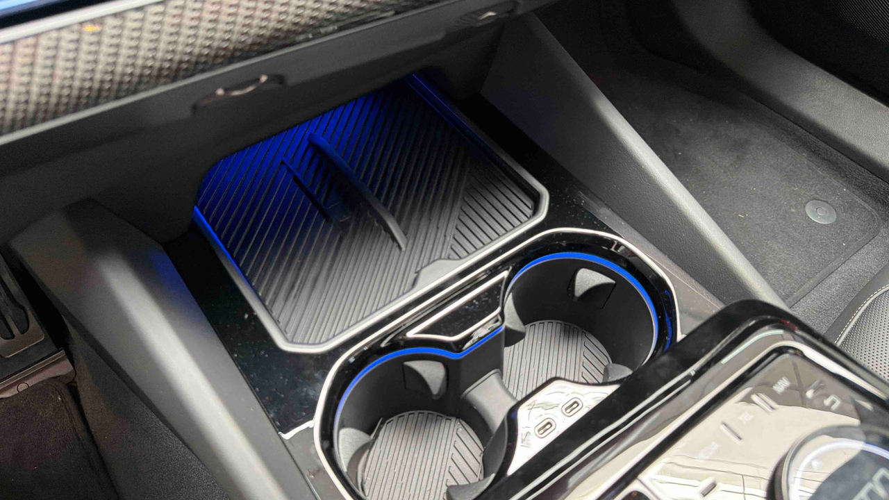 BMW M5 Touring PHEV 727 ch BVA8 — photo 15