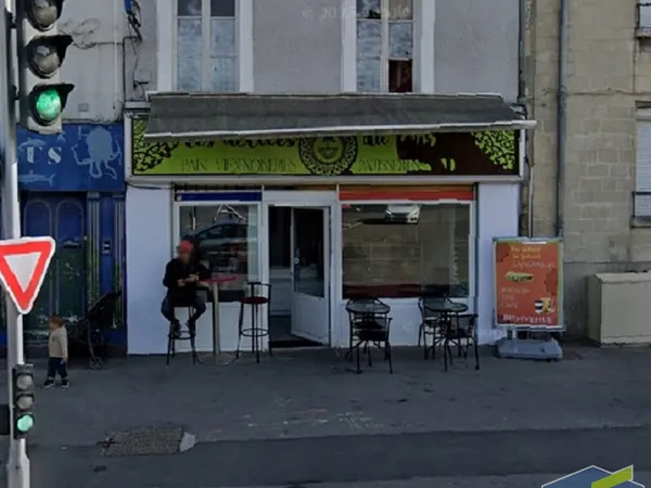 MURS COMMERCIAUX 38 M²