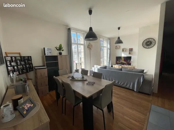 À louer appartement plein centre ville