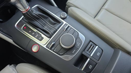 Audi S3 2.0 TFSi 300 Quattro S-Tronic6 - S – 2014 – 156564 km – Essence – Boîte Automatique — photo 16